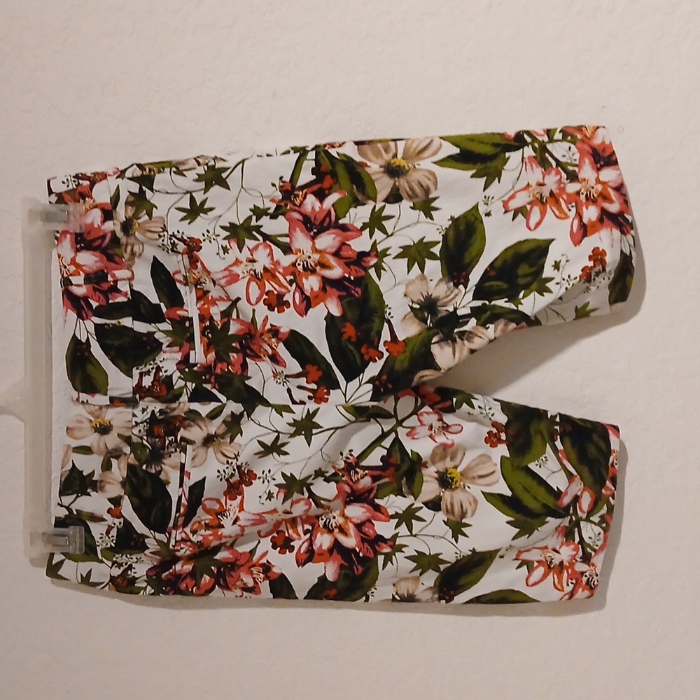 Jules & Leopold Floral Pull-On Bermuda Shorts - Size XL - Picture 5 of 8